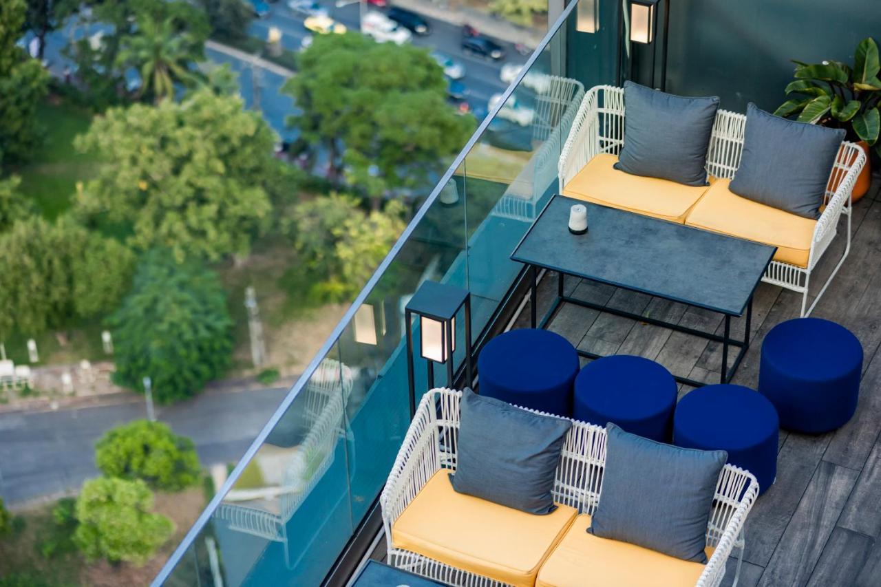 So/ Bangkok Hotel Exterior photo The Terrace